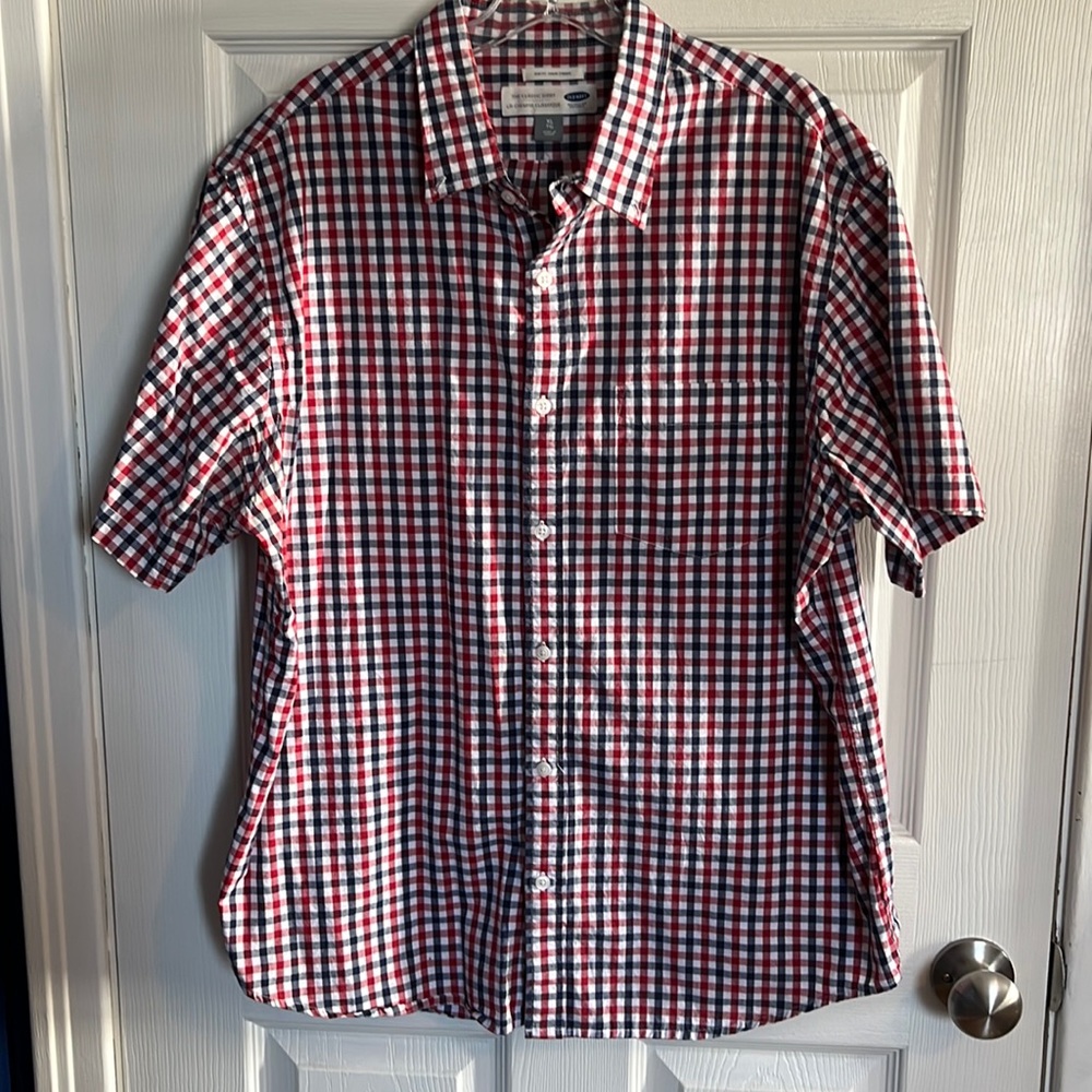 Old Navy The Classic Shirt